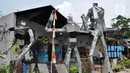 Suasana Kampong Robot di Sarua, Ciputat, Tangerang Selatan, Banten, Jumat (18/3/20222). Kampong Robot yang memiliki program field trip untuk umum ini mengkhususkan pada edukasi robot dari tingkat TK hingga perguruan tinggi. (merdeka.com/Arie Basuki)