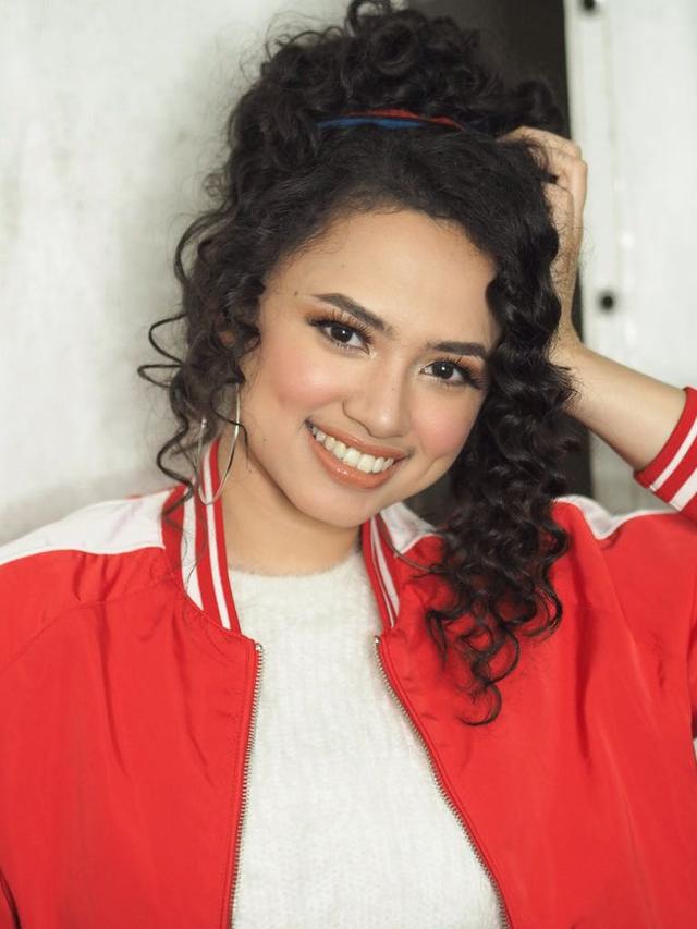 Wizzy Kembali Isi Soundtrack Si Doel The Movie 2 Showbiz Liputan6 Com
