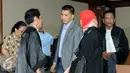 Ekspresi terdakwa kasus suap anggota DPR, Abdul Khoir usai menjalani sidang pembacaan putusan di Pengadilan Tipikor, Jakarta, Kamis (9/6/2016). Abdul Khoir divonis 4 tahun penjara. (Liputan6.com/Helmi Afandi)
