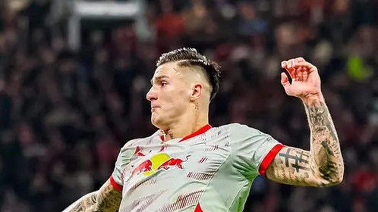 Leipzig Tolak Tawaran Newcastle untuk Benjamin Sesko, MU Siap Menelikung