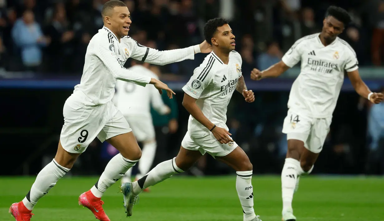Bermain ketat dan sengit, Real Madrid sukses mengandaskan Atletico Madrid dengan skor 2-1. (Pierre-Philippe MARCOU/AFP)