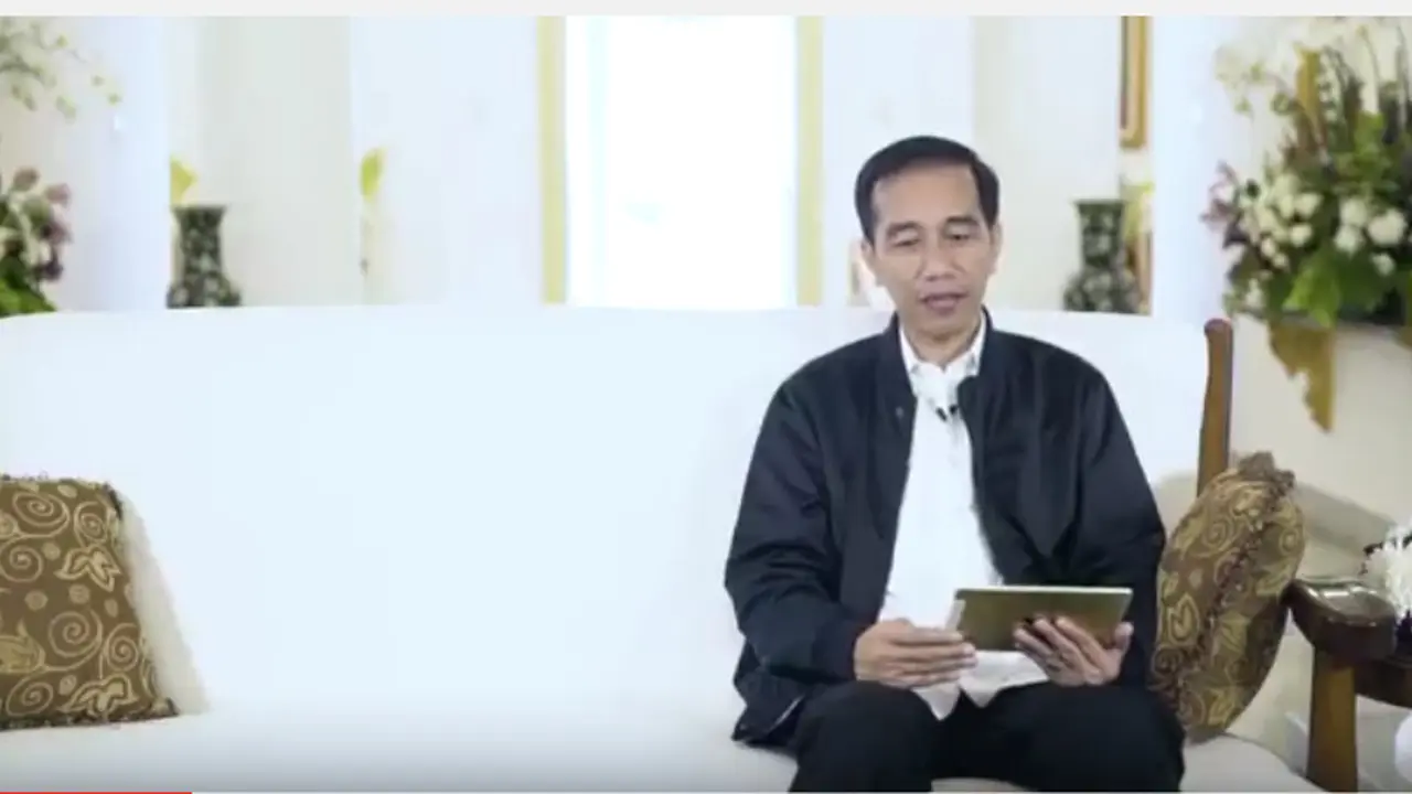Presiden Joko Widodo memberikan jawaban kepada para anak muda yang ingin bertanya langsung kepadanya melalui video
