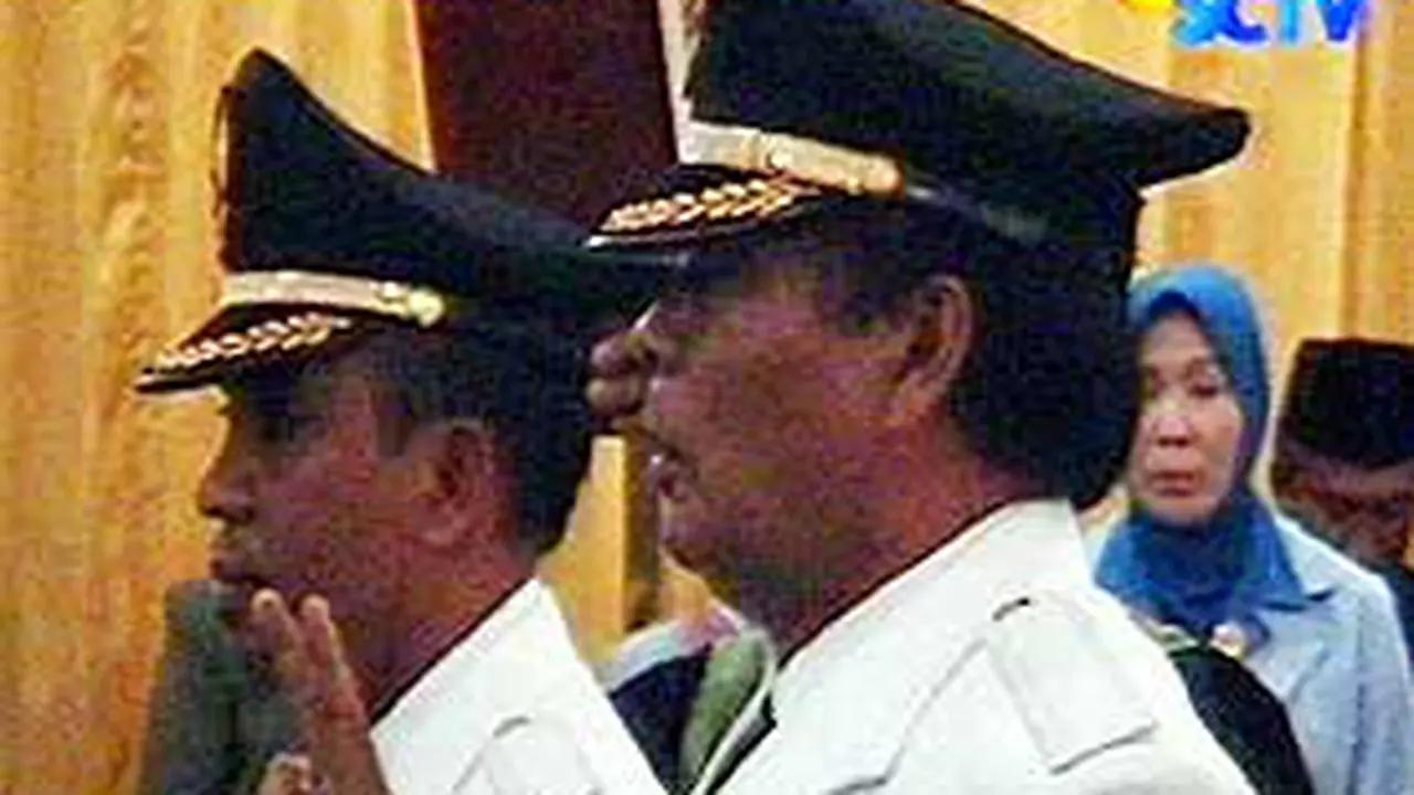 071225abupati_morowali.jpg
