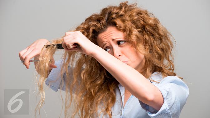 Ilustrasi Foto Rambut Rusak, Rontok dan Kering (iStockphoto)