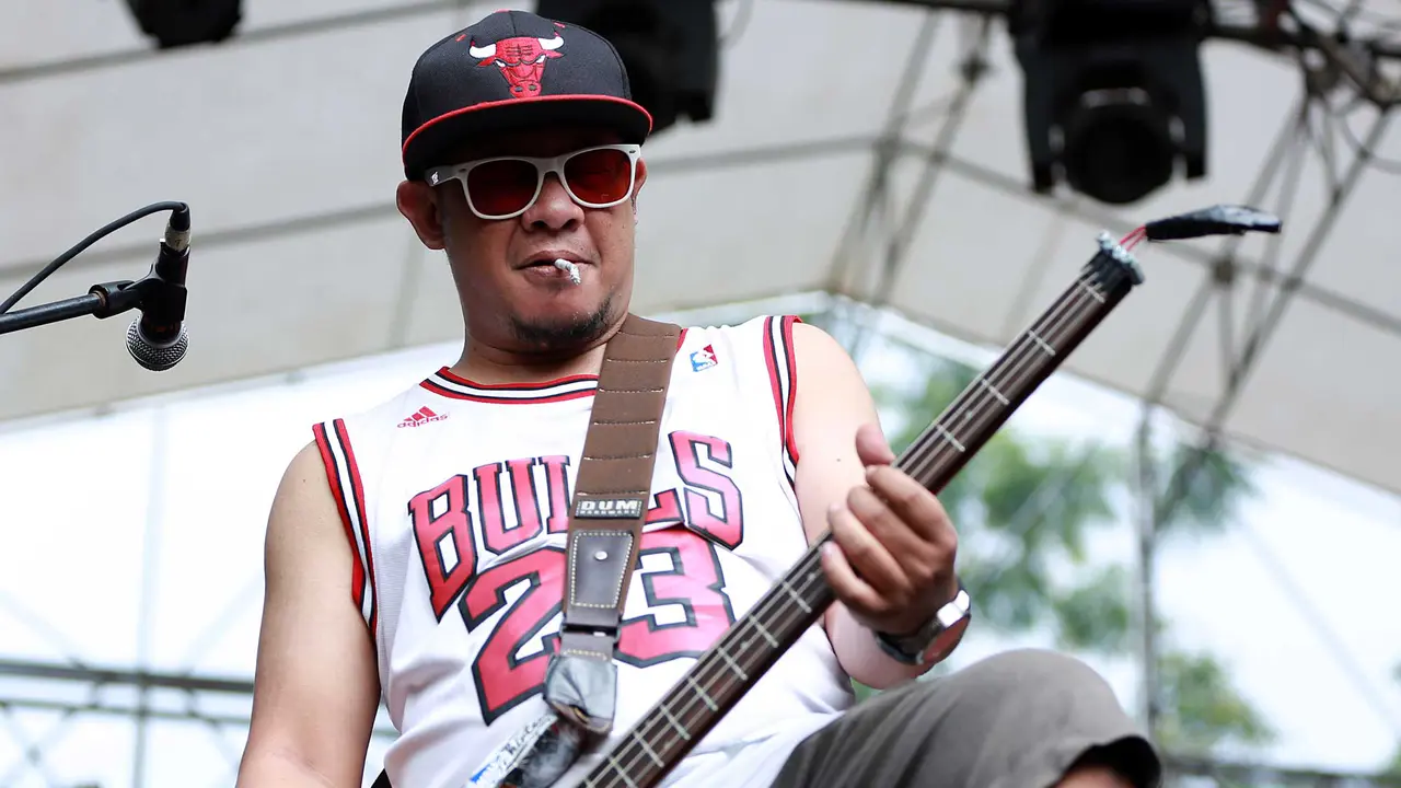 [Bintang] Pas Band