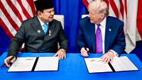 Presiden RI Prabowo Subianto dan Presiden Amerika Serikat (AS) Donald Trump resmi meneken perjanjian dagang. (Biro Pers Sekretariat Presiden)