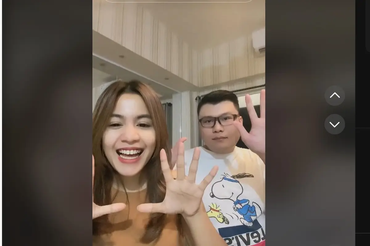Dini Sera Afrianti (29) menjadi korban dugaan penganiayaan hingga tewas yang dilakukan oleh anak anggota DPR RI fraksi PKB Gregorius Ronald Tannur (31) di Surabaya, Jawa Timur.