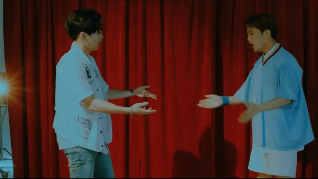 Xiumin dan Mark