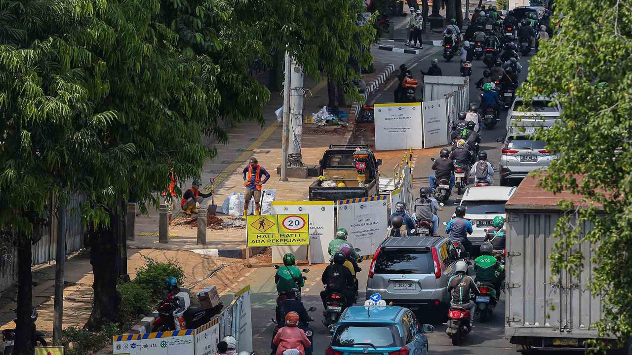 FOTO: Proyek Galian Bikin Macet di Sejumlah Titik di Ibukota Jakarta