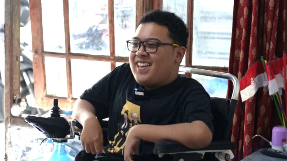 Kisah Inspiratif Rasha, Penyandang Disabilitas yang Lolos Teknik Fisika UGM