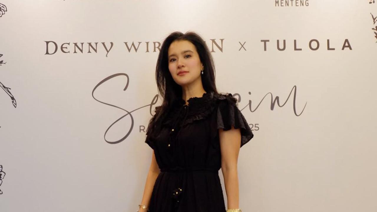 Marcella Zalianty, Bukti Bahwa Usia 40-an Masih Bisa Tampil Fresh dan Menawan