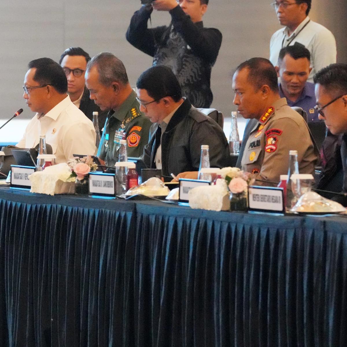 Kasatgas Tito Karnavian saat Rapat Koordinasi dan Evaluasi bersama Satgas Pemulihan Pascabencana DPR RI