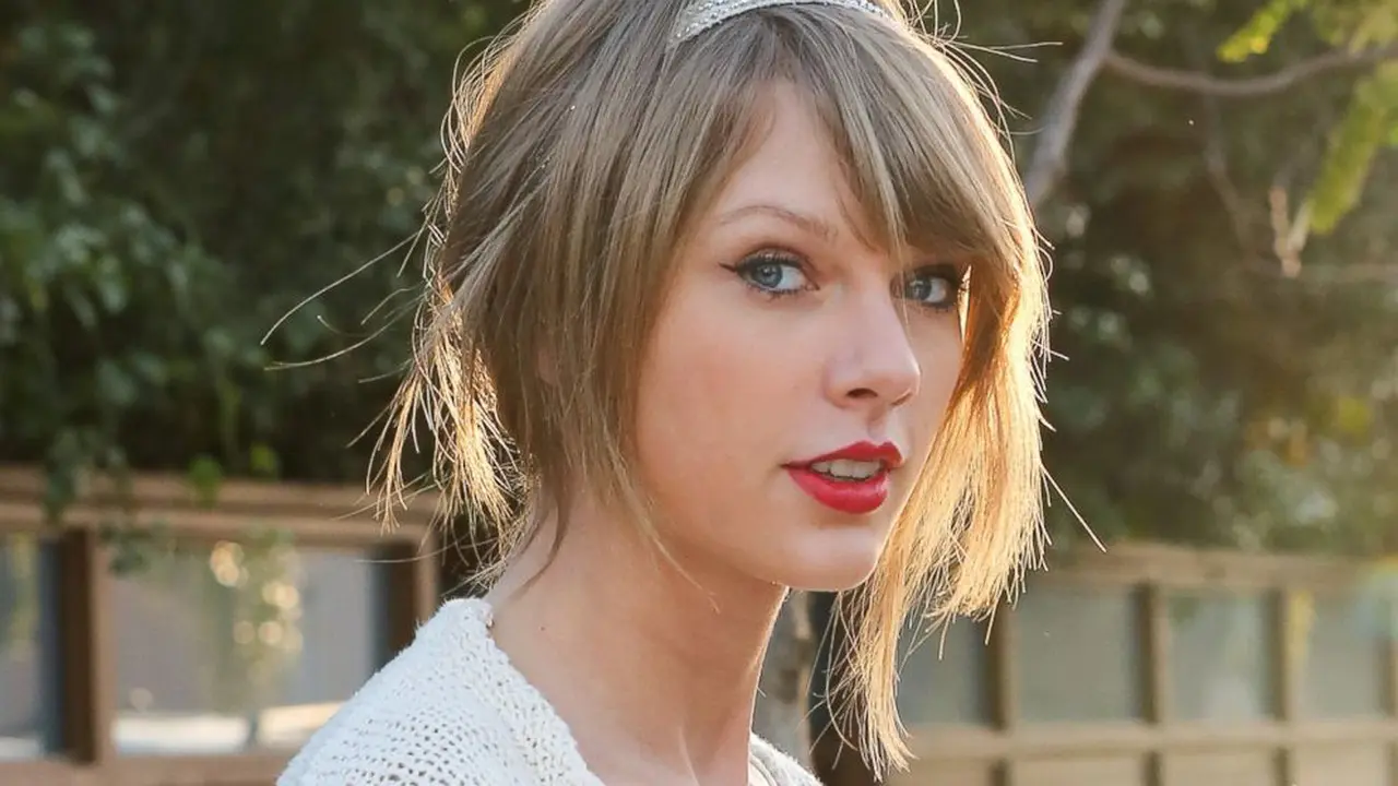 [Bintang] Taylor Swift