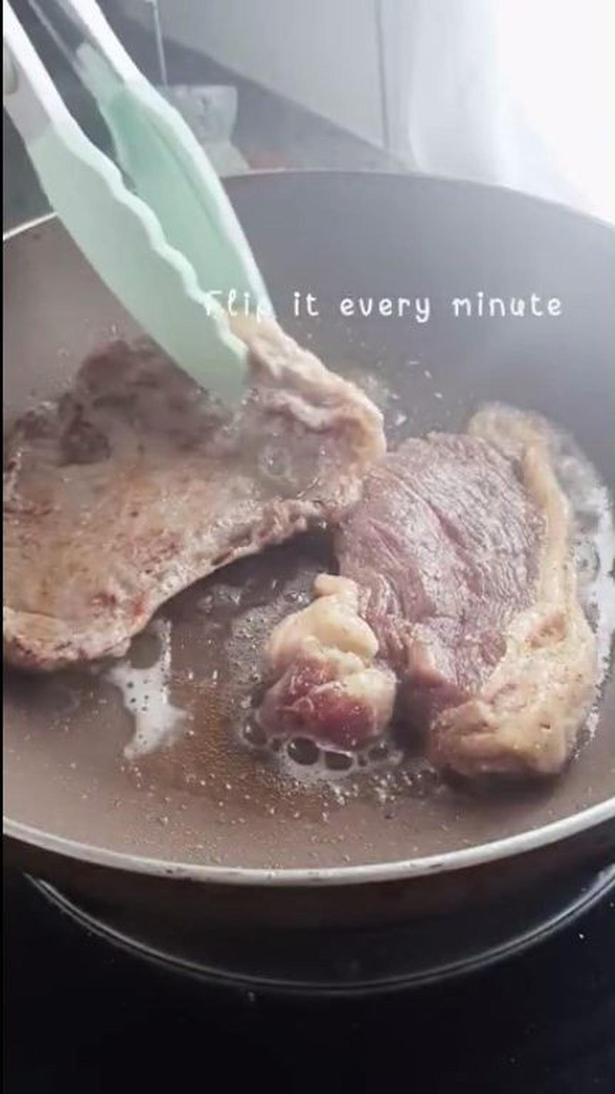 Panaskan Daging