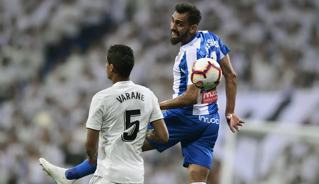 7. Borja Iglesias (Espanyol) - 8 Gol. (AFP/Javier Soriano)
