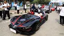 Tim Jambore Kendaraan Listrik Nasional finish di Kantor PLN UID Jakarta Raya, Selasa (3/9/2019). Jambore nasional yang digelar oleh Institut Teknologi Sepuluh Nopember (ITS) tersebut berbentuk rally dan menempuh jarak 900 kilometer (km) dari Surabaya menuju Jakarta. (Liputan6.com/Johan Tallo)