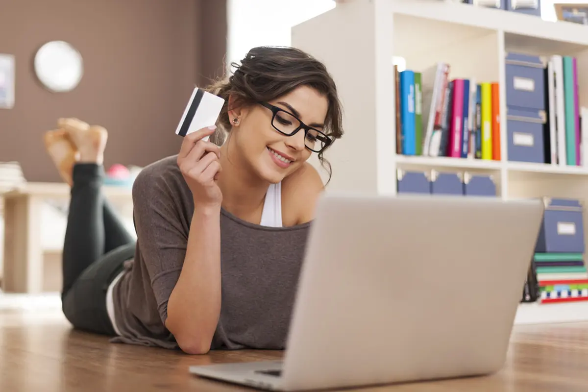 Ilustrasi belanja online