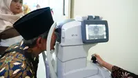 Bukan Cuma Penuaan, Diabetes Juga Bisa Picu Katarak