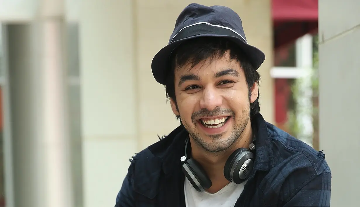 Sebelumnya, bintang Bollywood ini sudah pernaah menyambangi Indonesia dan menyapa para penggemarnya di sini lewat acara meet and greet. Tepatnya saat serial Thapki satu sedang berlangsung. (Bambang E.Ros/Bintang.com)