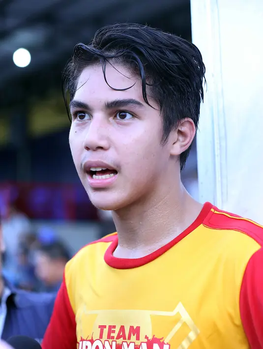 El Jalalludin Rumi mengaku tidak mengetahui lelaki yang tengah dekat dengan bundanya. Seperti diketahui, El memang tidak seatap dengan Maia Estianty. (Nurwahyunan/Bintang.com)