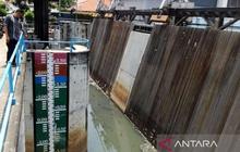 BPBD DKI Jakarta: Pintu Air Pasar Ikan Siaga 2, Warga Pesisir Diminta Waspada