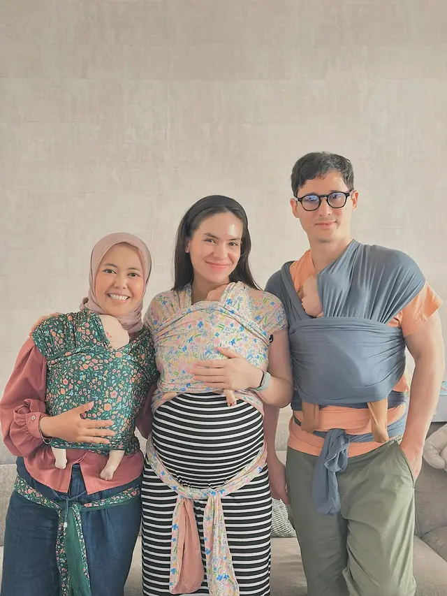 6 Potret Steffi Zamora dan Nino Fernandez Ikut Kelas Newborn Care, Persiapan Jadi Ortu