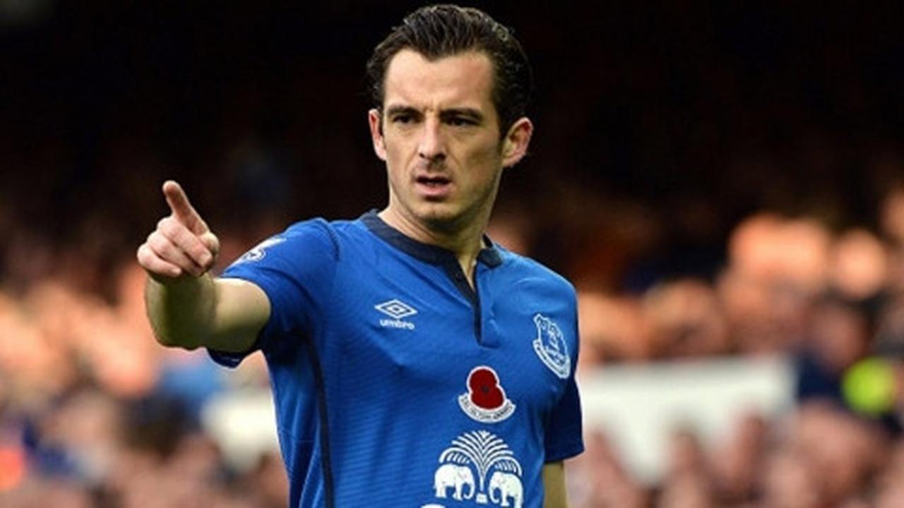 Everton sambut kembalinya Leighton Baines