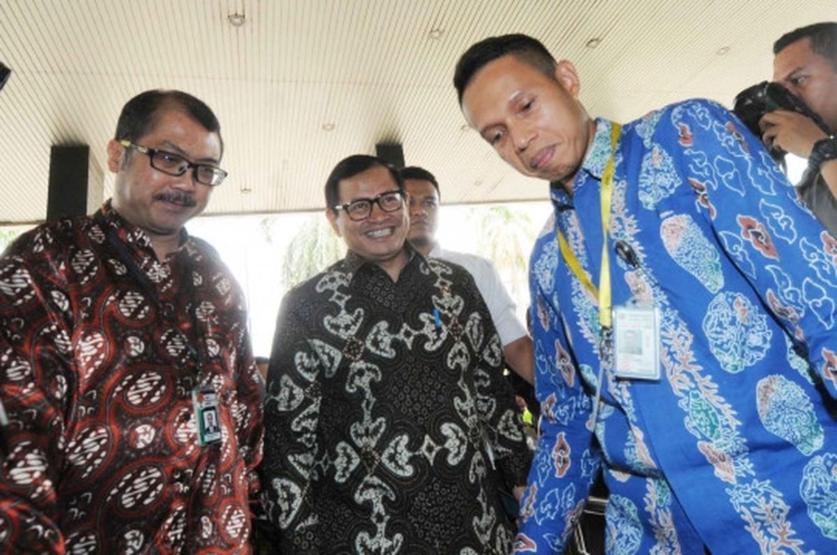 Seskab Pramono Anung serahkan LHKPN ke KPK