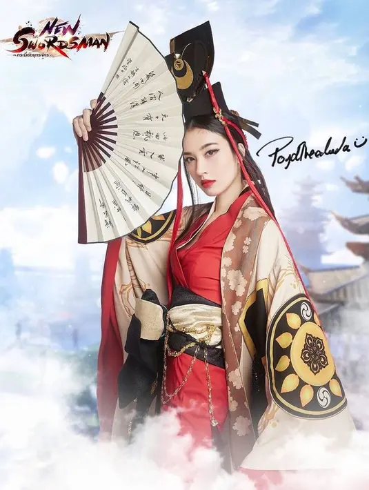 Nong Poy menjadi wajah favorit para pembuat film Tiongkok. Menurut mereka, Nong Poy paling cocok memerankan putri kerajaan kuno dengan penampilan dingin dan misterius. [Foto:@poydtreechada]