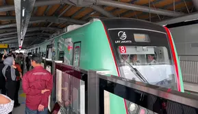 Danantara Kaji Permintaan Prabowo Perpanjang LRT hingga JIS