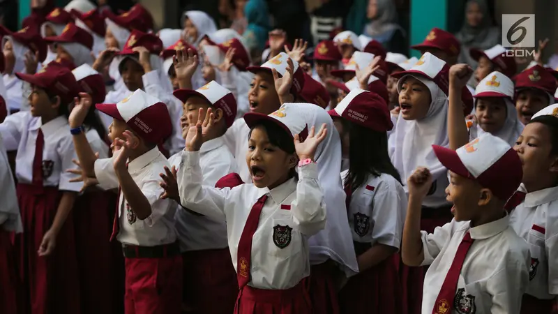 Hari Pertama Masuk Sekolah