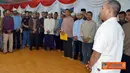 Menjelang berakhirnya puasa pada bulan suci Ramadhan 1432/H, Dansatgas Kompi Zeni TNI melaksanakan buka puasa bersama dengan seluruh anggota Satgas di Bumi Nusantara Camp, Dungu, Minggu (28/8). 