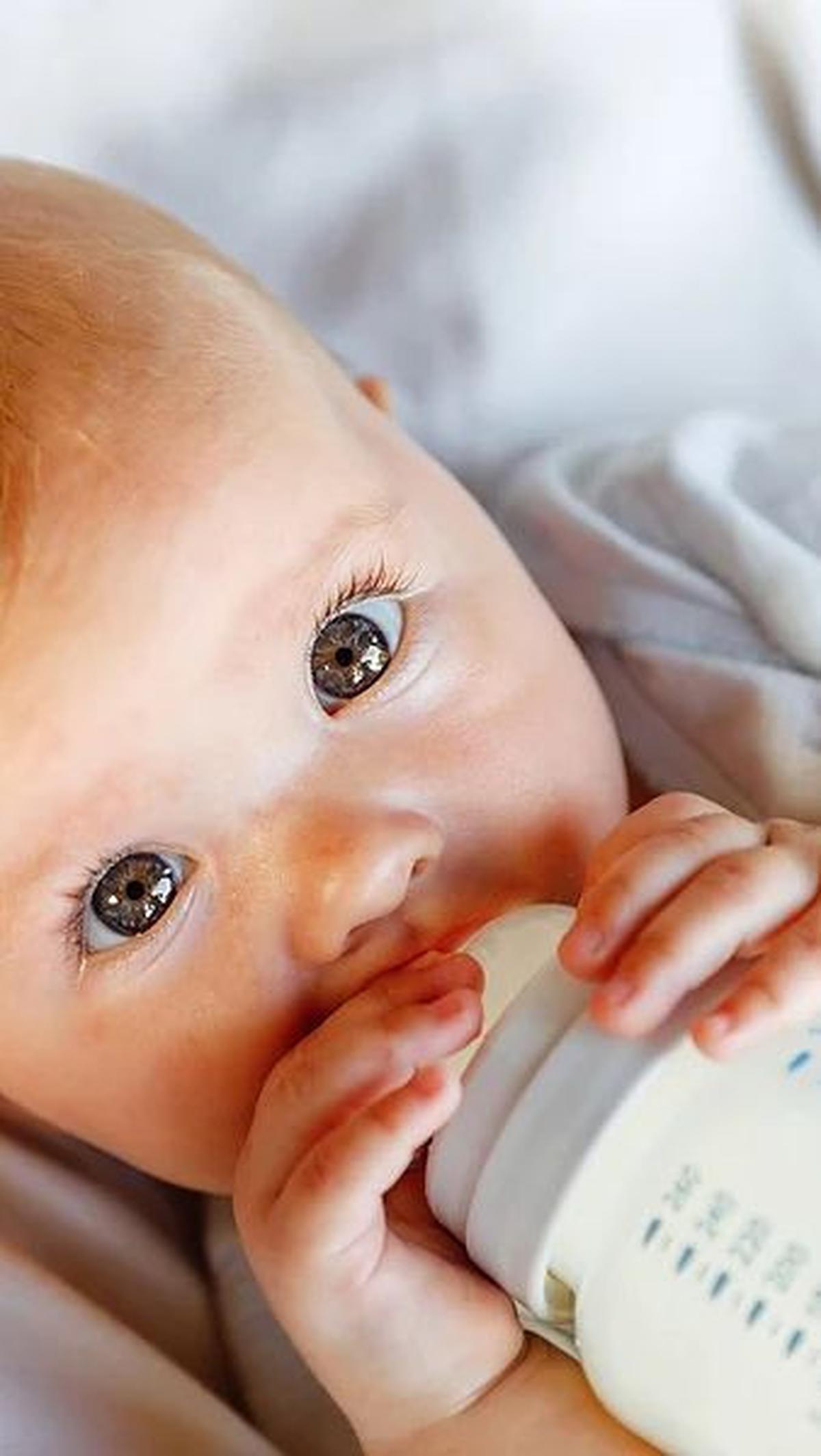 <b>Penyebab Bayi Tidak Mau Minum Susu Pakai Dot</b>
