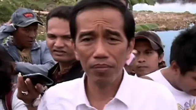 Jokowi Tinjau Waduk Pluit