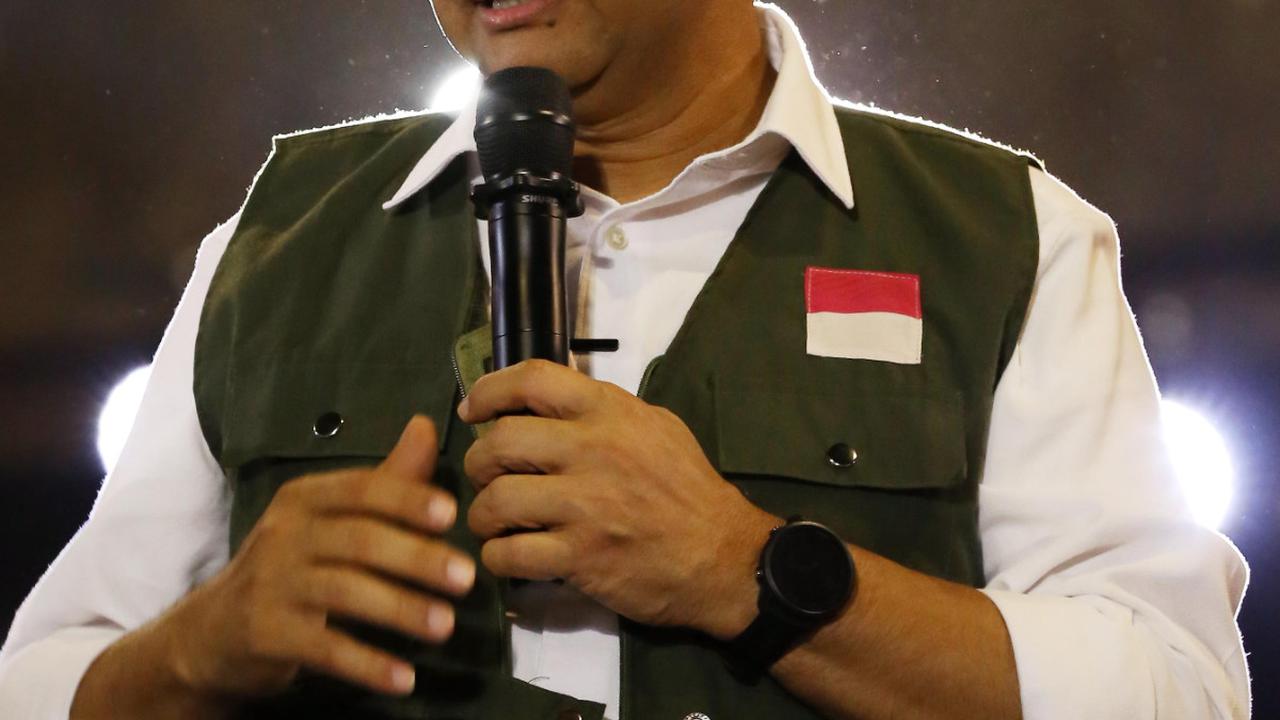 Anies Minta Pemasangan Alat Peraga Kampanye Utamakan Keselamatan Masyarakat