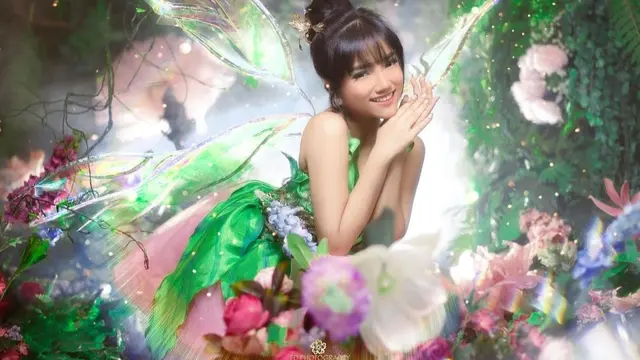 Fuji menjalani pemotretan berkonsep Tinker Bell
