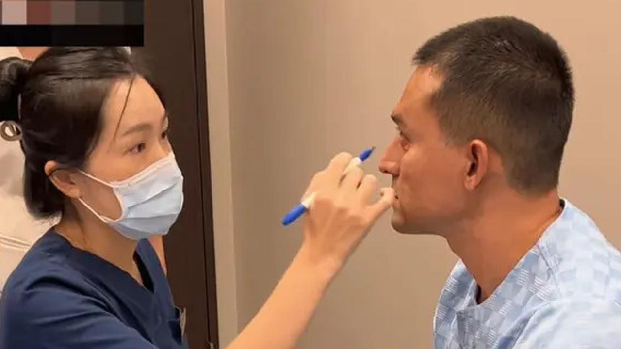 Miliki Paras Ganteng, Indra Bruggman Pilih Oplas di Korea & Ini Alasannya