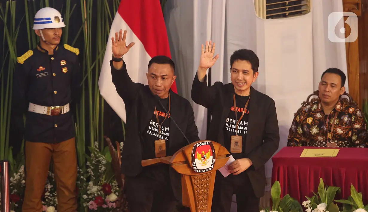 Sementara, pasangan Dharma Pongrekun-Kun Wardana maju melalui jalur independen. (Liputan6.com/Angga Yuniar)