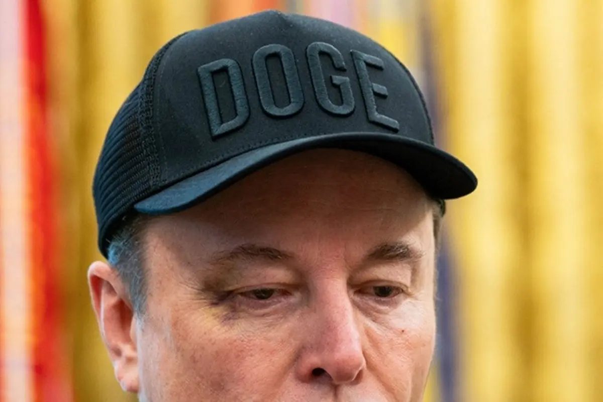 Mata Elon Musk tampak lebam saat dia bertemu Presiden Donald Trump di Gedung Putih, Jumat (30/5/2025).