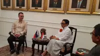Menteri Luar Negeri Filipina Alan Peter Cayetano dan Menteri Luar Negeri RI Retno Marsudi di Kemlu RI (20/8) (Rizki Akbar Hasan / Liputan6.com)