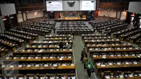 Suasana Sidang Paripurna di Kompleks Parlemen Senayan, Jakarta, Selasa (23/2). Dalam sidang tersebut DPR mengesahkan RUU Tapera menjadi Undang-Undang. (Liputan6.com/Johan Tallo)