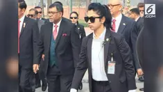 Beredar foto-foto seorang wanita cantik yang mengawal Jokowi di Bangladesh.