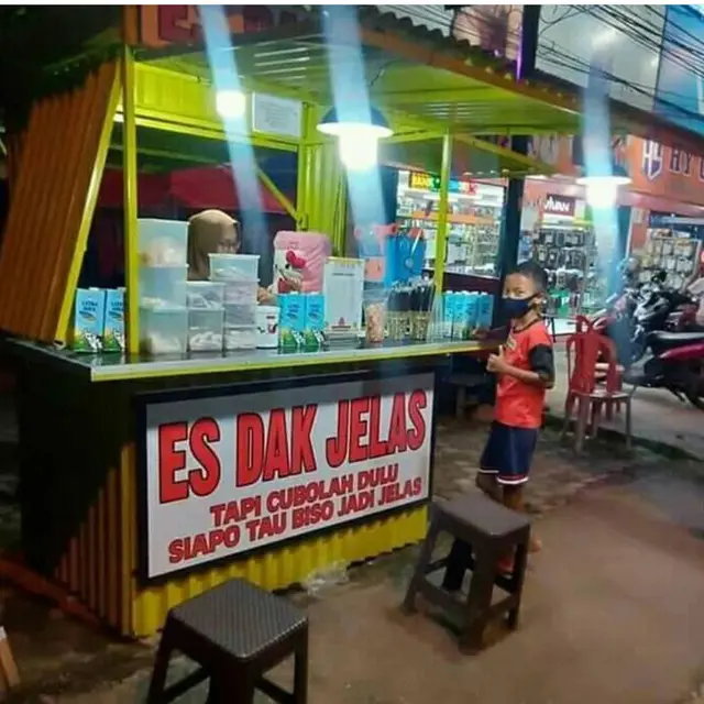 6 Tulisan Sok Asyik Orang Jualan Ini Kalimatnya Familiar, Bikin Senyum Tipis