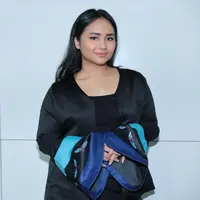 Penyanyi Gita Gutawa menjadi pembicara untuk menginspirasi banyak anak muda. Dalam acara bertajuk Sumpah Pemuda itu, ia menceritakan kisah perjalanan karier yang dirintis sejak dini. (Adrian Putra/Bintang.com)