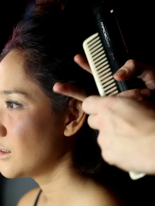 Lagu ‘Mungkin Suatu Hari’ ini sendiri merupakan bagian dari album berjudul ‘Hits Single and More’ yang merupakan kumpulan single  hits BCL selama ini. Lagu ‘Mungkin Suatu Hari’ merupakan lagu anyar yang diaransemen oleh Tohpati. (Andy Masela/Bintang.com)