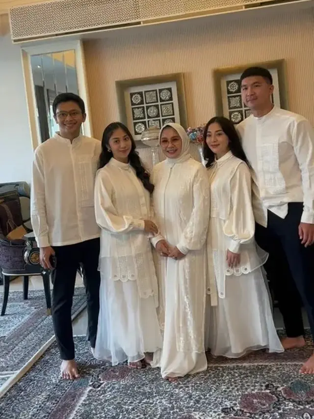 7 Potret Kebersamaan Nikita Willy dan Winona Willy yang Kompak Hamil Anak Kedua