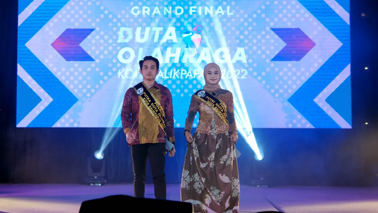 Dua mahasiswa Gen Z Universitas Pertamina (UPER) yang terus menebarkan semangat dan optimisme untuk lingkungan.