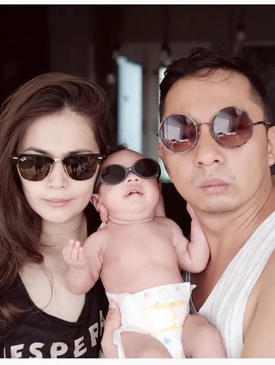 Seperti diketahui, Sabai melahirkan anak pertamanya secara caesar di rumah sakit Kemang Medical Center, Jakarta Selatan pada 24 Februari silam. (Instagram/ ringgoagus)