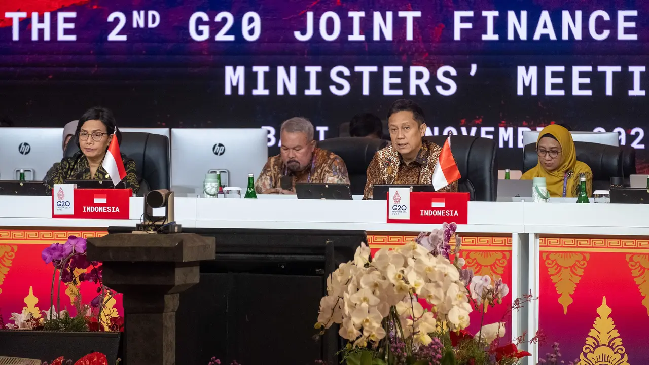 Menteri Keuangan dan Menteri Kesehatan anggota G20, serta undangan dan organisasi internasional hadir dalam 2nd G20 Joint Finance and Health Ministers’ Meeting (JFHMM) di bawah Kepresidenan G20 Indonesia.