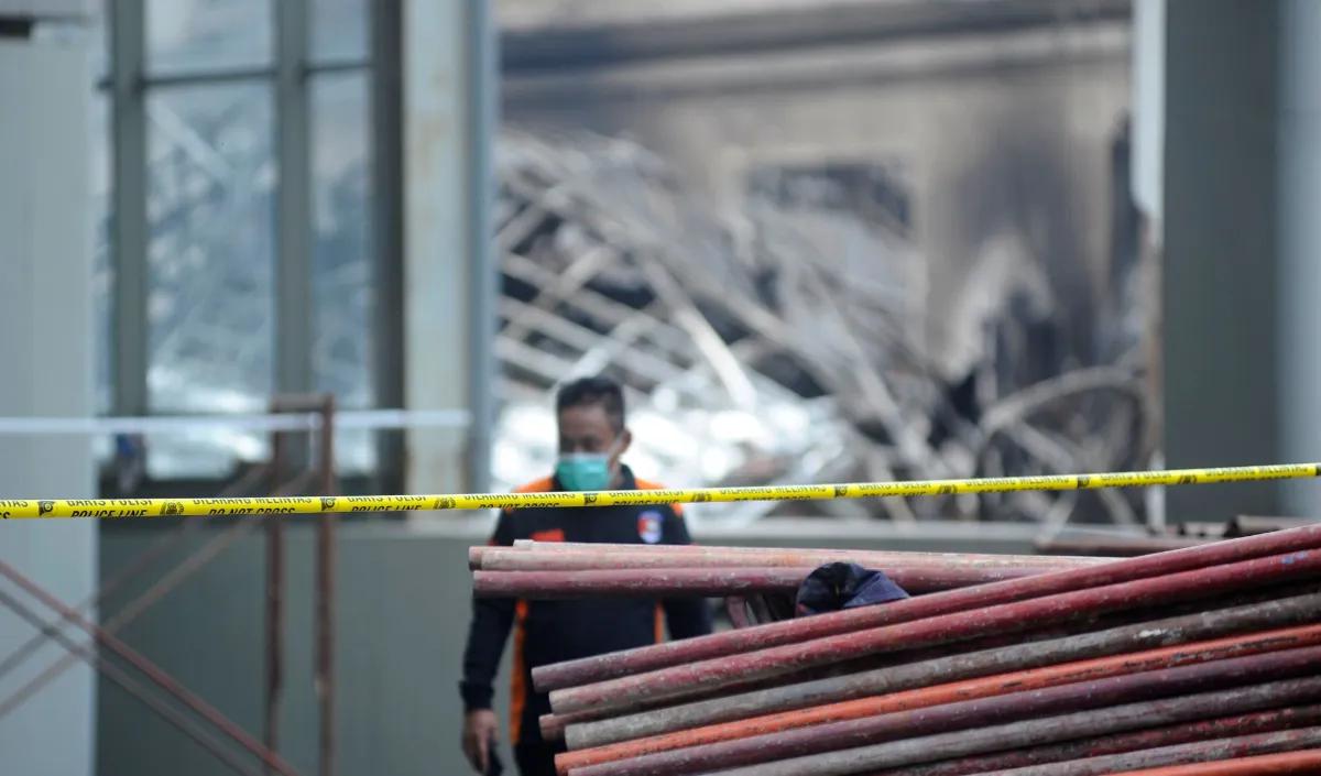 Selain itu, kata Putu, jumlah kerugian masih ditaksir akibat kebakaran tersebut, baik gedung yang terbakar maupun jumlah koleksi museum yang ikut terbakar.&nbsp;<br>
